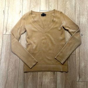 Club Monaco 100% cashmere sweater camel/beige size XS